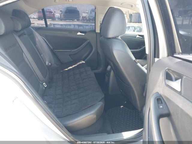 3VWD17AJ6EM239990 Volkswagen 2014