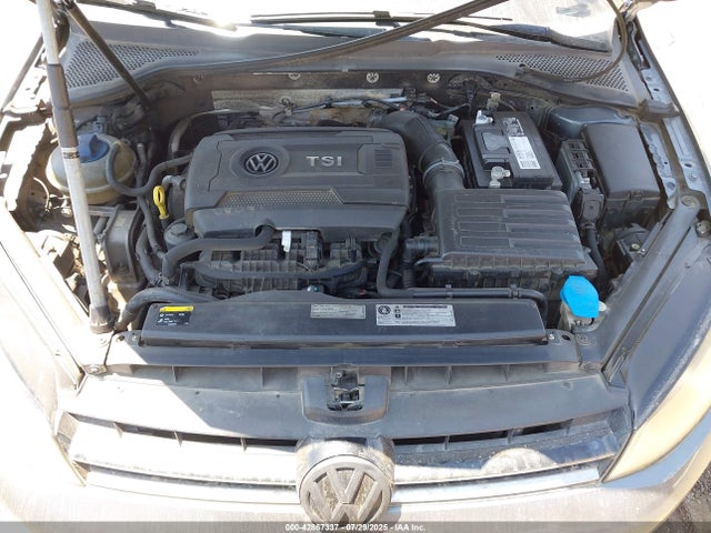 Volkswagen 2015 2015 3VW217AU7FM008759 Image 10
