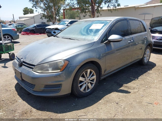 Volkswagen 2015 2015 3VW217AU7FM008759 Image 2