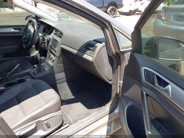 Volkswagen 2015 2015 3VW217AU7FM008759 Image 5