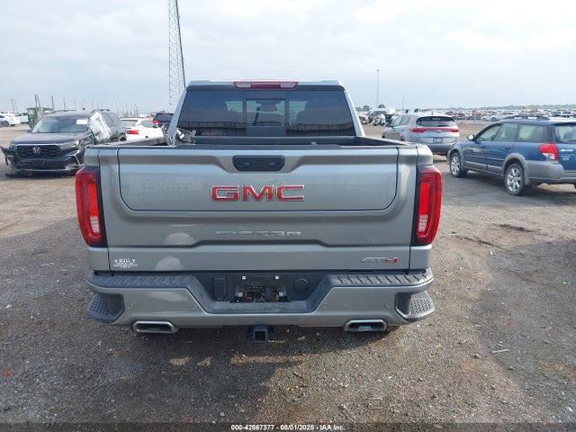 3GTUUEEL0SG177989 GMC l87