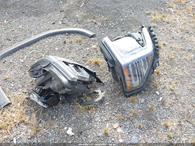3GTUUEEL0SG177989 GMC l87