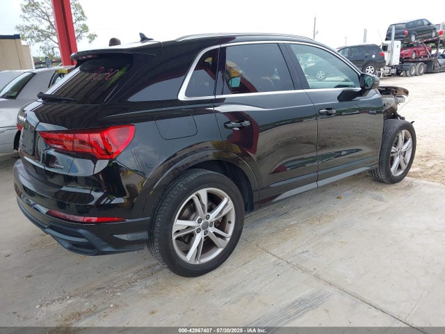 2020 AUDI Q3 WA1DECF35L1026818 Photo 3