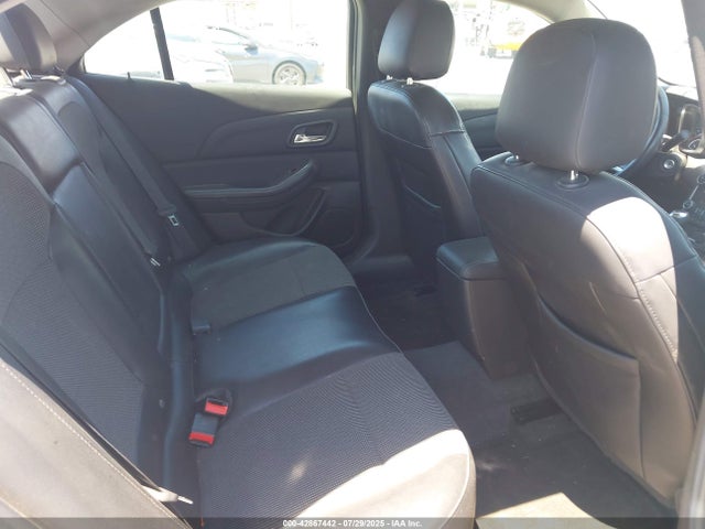 Chevrolet lkw 2015 1G11D5SL4FF140452 Image 8