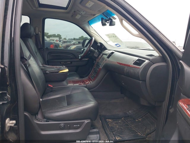2013 CADILLAC ESCALADE 1GYS3BEF2DR127353 Photo 4