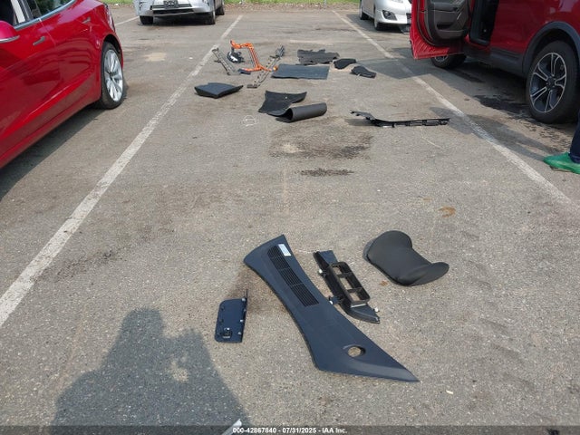 5YJ3E1EB7JF065574 Tesla 2018