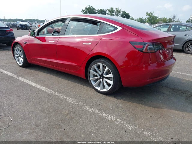 2018 TESLA MODEL 3 5YJ3E1EB7JF065574 Photo 2