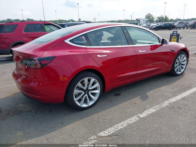 2018 TESLA MODEL 3 5YJ3E1EB7JF065574 Photo 3