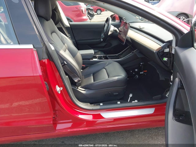 2018 TESLA MODEL 3 5YJ3E1EB7JF065574 Photo 4