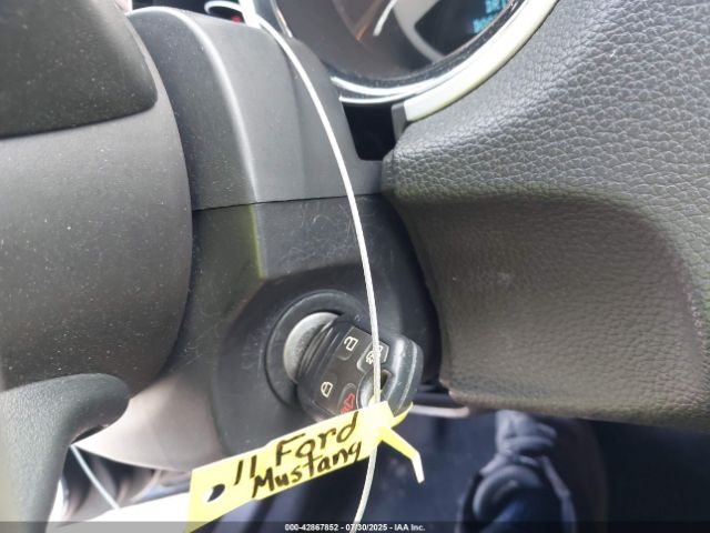 2011 FORD MUSTANG 1ZVBP8EM1B5100741 Photo 10