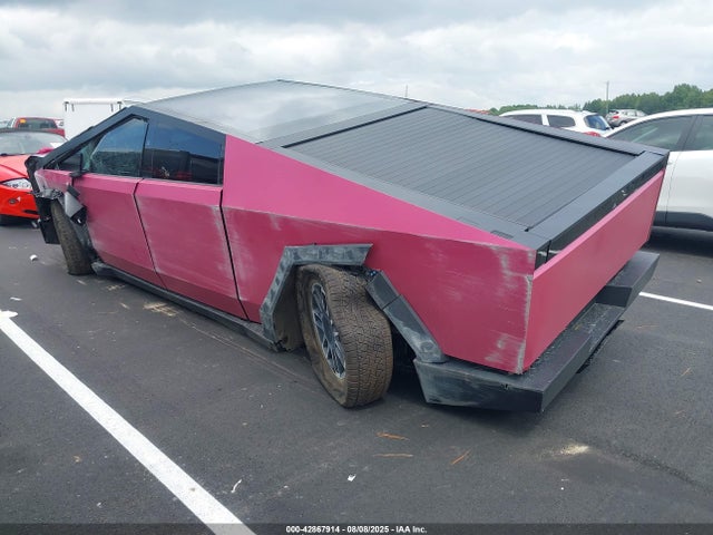 2024 TESLA CYBERTRUCK 7G2CEHEE7RA032521 Photo 2