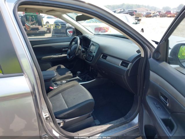 2017 MITSUBISHI OUTLANDER JA4AZ2A34HZ022762 Photo 4