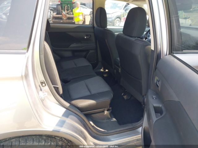 2017 MITSUBISHI OUTLANDER JA4AZ2A34HZ022762 Photo 7