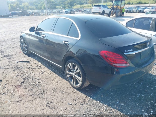 WDDWF4KB2HR259410 Mercedes-Benz C 300 4matic/luxury 4matic/sport 4matic