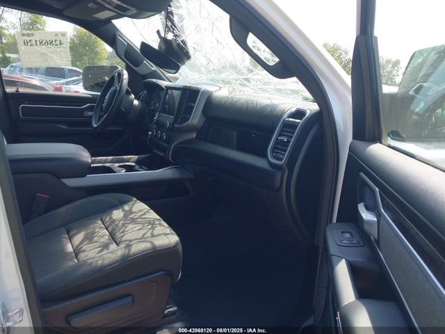 42868120 :رقم المزاد ، 1C6RRFFG5NN482602 vin ، 2022 Ram 1500 Big Horn  4x4 5'7 Box مزاد بيع