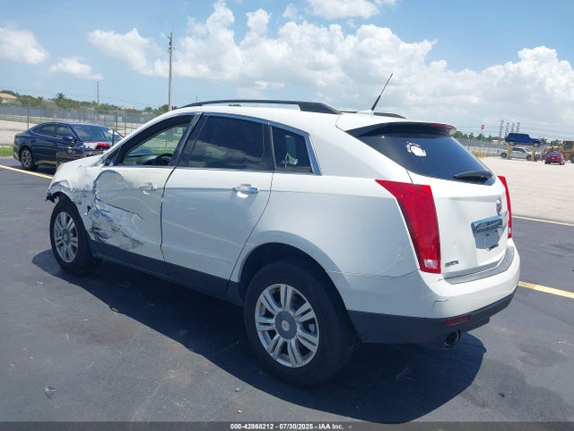 2014 CADILLAC SRX 3GYFNAE36ES680727 Photo 2