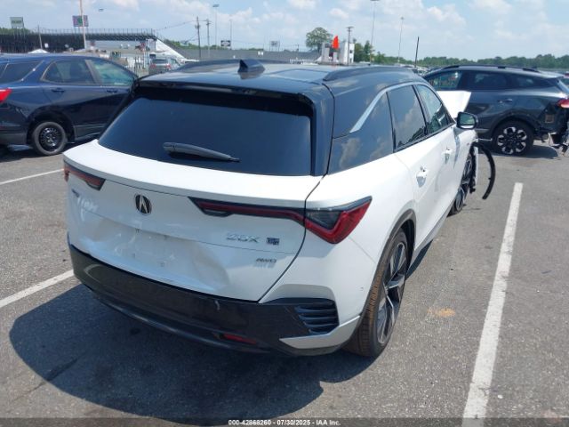 2024 ACURA ZDX 4W5XHPRL9RZ513871 Photo 3