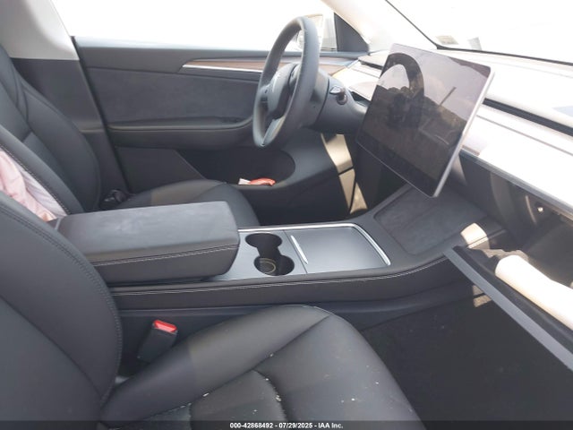 2025 TESLA MODEL Y 7SAYGDEEXSF291365 Photo 4