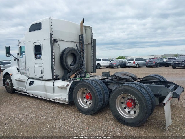 Продажа на аукционе авто 2012 Kenworth Construction T660, vin: 1XKAD49X8CJ325546, номер лота: 42868501