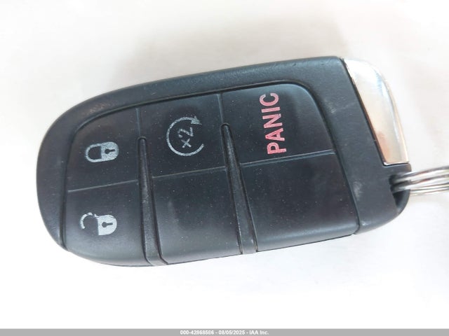 42868586 :رقم المزاد ، ZACNJABB1KPJ80672 vin ، 2019 Jeep Renegade Latitude Fwd مزاد بيع