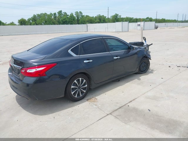 1N4AL3AP0GN305672 Nissan Altima