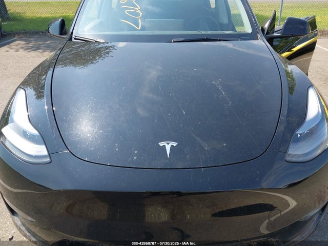 2023 TESLA MODEL Y 7SAYGDEE0PF856083 Photo 9