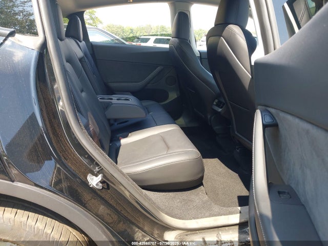 2023 TESLA MODEL Y 7SAYGDEE0PF856083 Photo 7
