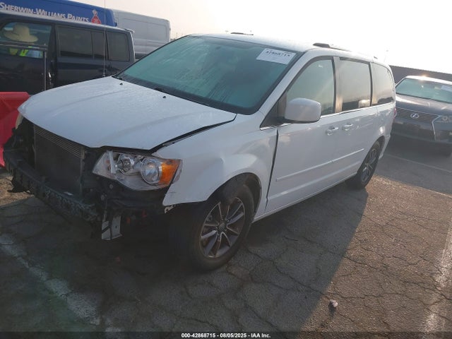 Dodge 2017 2017 2C4RDGCG2HR678473 Image 2