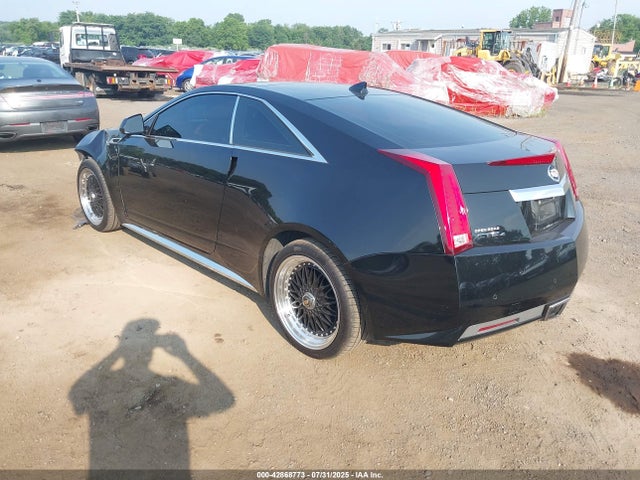 2011 CADILLAC CTS 1G6DS1ED6B0126575 Photo 2