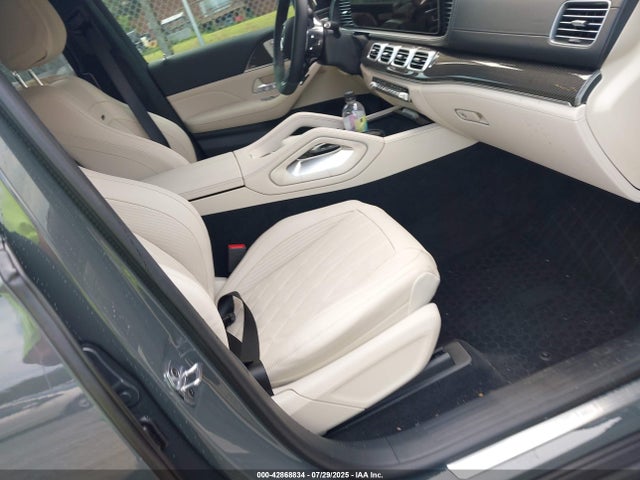 4JGFF8KE8SB362385 Mercedes-Benz m177