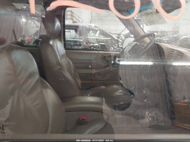 1999 GMC JIMMY 1GKDT13W4X2541943 Photo 4