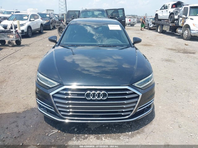 42868939 :رقم المزاد ، WAU8DAF80KN015191 vin ، 2019 Audi A8 L 55 مزاد بيع