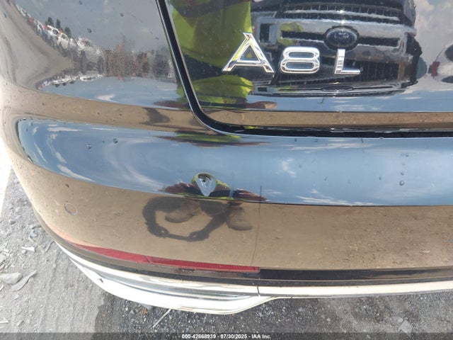 42868939 :رقم المزاد ، WAU8DAF80KN015191 vin ، 2019 Audi A8 L 55 مزاد بيع