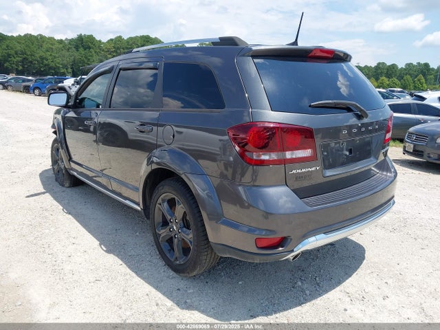 2019 DODGE JOURNEY 3C4PDCGG6KT738107 Photo 2