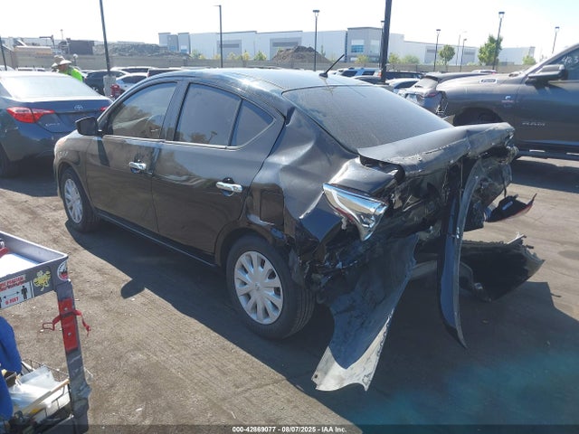 Nissan 2016 2016 3N1CN7AP6GL807769 Image 3