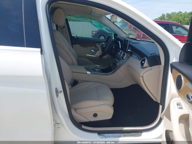 WDC0G4JB8JV071996 Mercedes-Benz m274