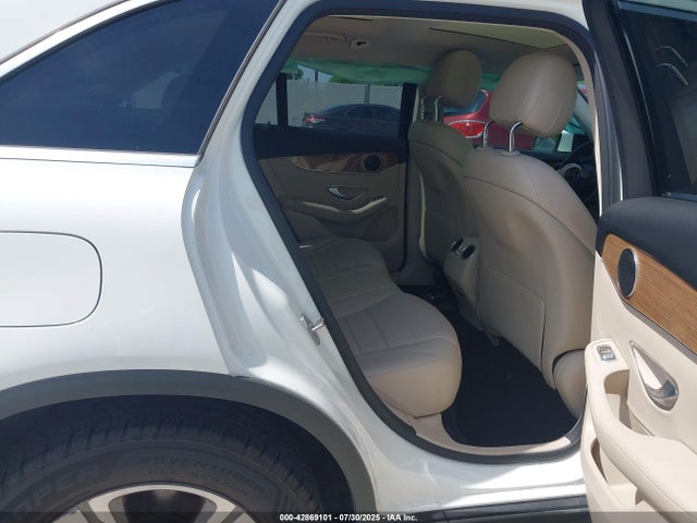 WDC0G4JB8JV071996 Mercedes-Benz m274