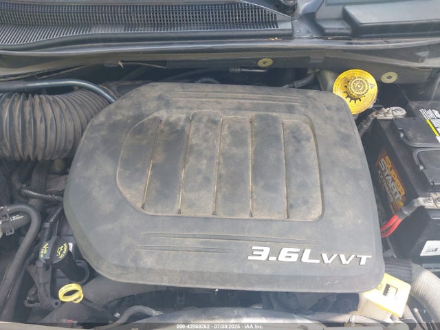 2C4RC1BG3GR205617 Chrysler Town and Country