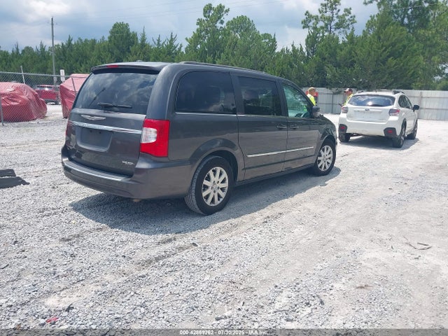2C4RC1BG3GR205617 Chrysler Town and Country