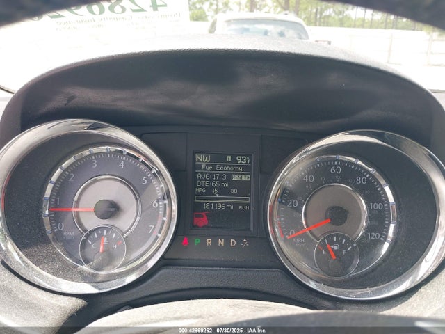 2C4RC1BG3GR205617 Chrysler Town and Country