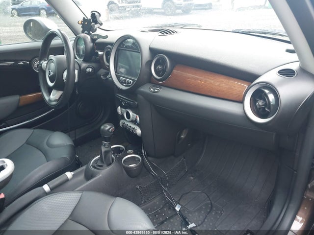 2009 MINI COOPER S CLUBMAN WMWMM33569TP89990 Photo 4