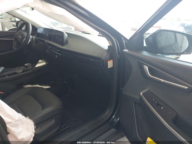 KNDC34LB3R5621922 KIA EV6