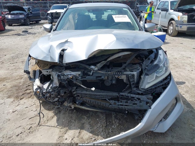 1HGCR2F40GA143495 Honda k24w1
