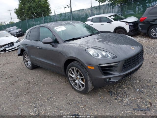2016 PORSCHE MACAN WP1AB2A5XGLB58843 Photo 0