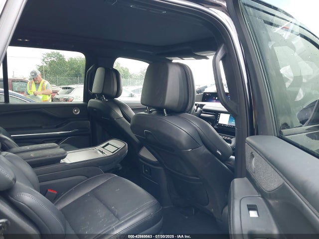 5LMJJ3LG3SEL08242 Lincoln Navigator Reserve L