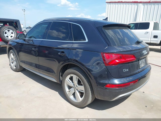 2019 AUDI Q5 WA1BNAFY2K2032608 Photo 2