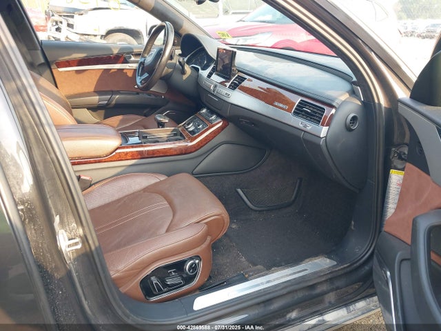 2011 AUDI A8 WAUAVAFD0BN023870 Photo 4