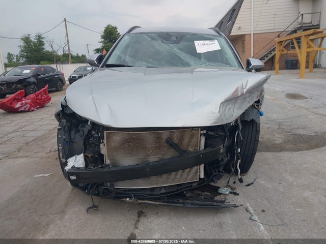 Продажа на аукционе авто 2023 Hyundai Tucson Sel, vin: 5NMJBCAE7PH217498, номер лота: 42869609
