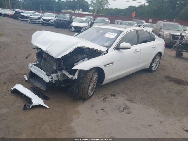 2016 JAGUAR XF SAJBK4BV1GCY22299 Photo 1