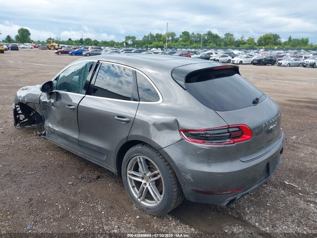 2015 PORSCHE MACAN WP1AB2A58FLB54904 Photo 2